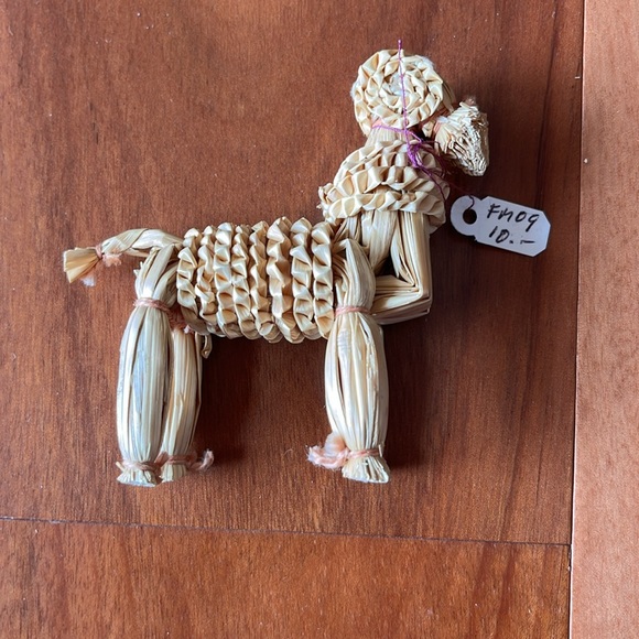 Hand Crafted Animal Figurine - Picture 2 of 6